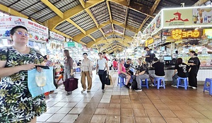 Chợ Bến Thành cần ứng dụng công nghệ vào công tác quản lý