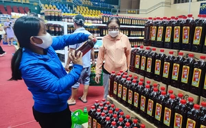 Hơn 500 mặt hàng giảm giá đến 80% dịp Tết Nguyên đán - Ảnh 3.
