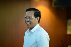 Chủ tịch Phan Văn Mãi: TP.HCM có chính sách để cán bộ, công chức 'đủ sống', yên tâm công tác