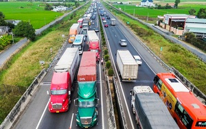 Mở rộng cao tốc lên 8 làn sẽ góp phần giải quyết kẹt tại cửa ngõ phía Tây Nam TP.HCM - Ảnh 3.