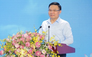 'Một đất nước ai ai cũng làm việc thì không có lý do gì không phát triển' - Ảnh 2.