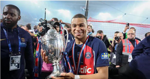 Mbappe đá trận cuối cùng với PSG, đoạt Cúp quốc gia Pháp