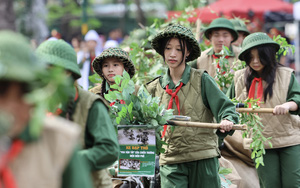 Hoành tráng lễ diễu hành tại hội quân Em là chiến sĩ Điện Biên Thành phố Bác Hồ