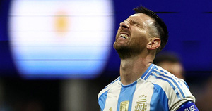 Messi bỏ lỡ nhiều cơ hội, Argentina vẫn thắng trận ra quân Copa America 2024