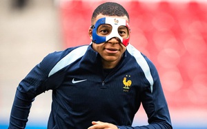 Mbappe xuất hiện với mặt nạ mới, sẵn sàng đánh bại Hà Lan