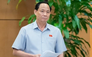 Tặng thẻ BHYT, chia sẻ gánh nặng cho người khó khăn - Ảnh 3.