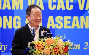 Bầu Hiển thưởng riêng 1 tỉ đồng cho HLV Kim Sang Sik và các trợ lý - Ảnh 2.