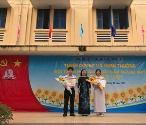 Trường THPT Nguyễn Thị Diệu (Q.3) tuyên dương học sinh giỏi lớp 12 cấp thành phố