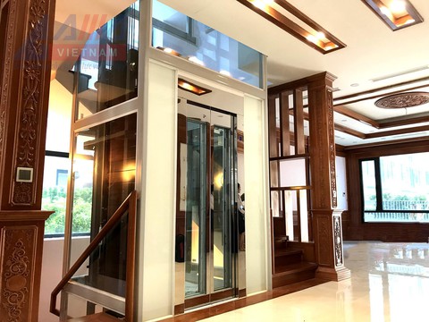 Thang máy hiện đại