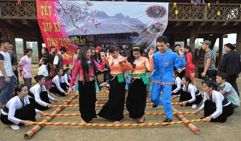 Đón xuân với người Thái ở Tây Bắc