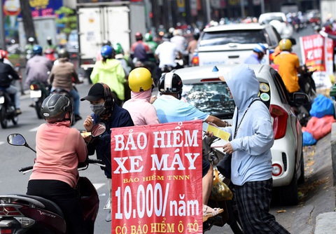 Bảo hiểm xe máy: Đừng bắt buộc, hãy để dân tự chọn - Tuổi Trẻ Online