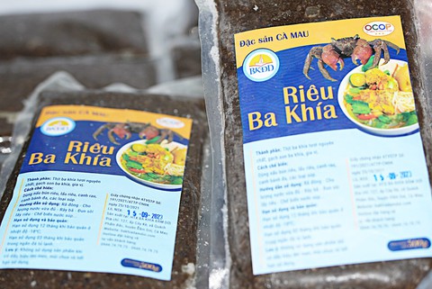Ba khía, con sình lầy đi bán chợ xa - Kỳ 4: Ba khía lên đời đi máy bay ...