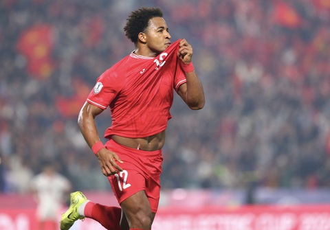 VFF đính chính thông tin sai sự thật liên quan đến Xuân Son 3 Báo chí Singapore: 'Nguyễn Xuân Son là cầu thủ nguy hiểm nhất' - Tuổi Trẻ  Online