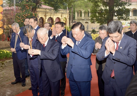 tong-bi-thu-dang-huong-17077964382102137366568.png