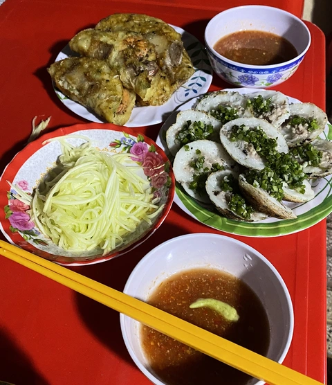 Bánh căn đặc sản tỉnh Ninh Thuận