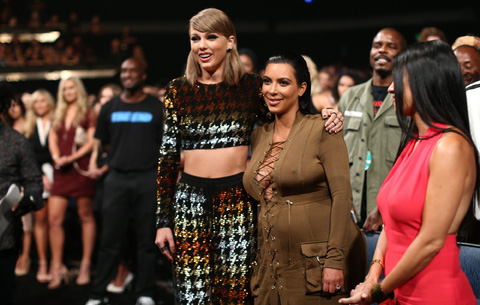 Kim Kardashian mất 1,3 triệu người theo dõi vì ca khúc mới của Taylor Swift  - Tuổi Trẻ Online