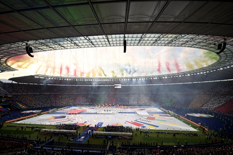 Lễ Bế Mạc Euro 2024: Tinh Hoa Bóng Đá Châu Âu Khép Lại Trong Cảm Xúc