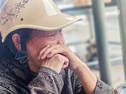 Sập cầu Phong Châu tại Phú Thọ, 10 ô tô rơi xuống sông, 13 người mất tích - Ảnh 10.