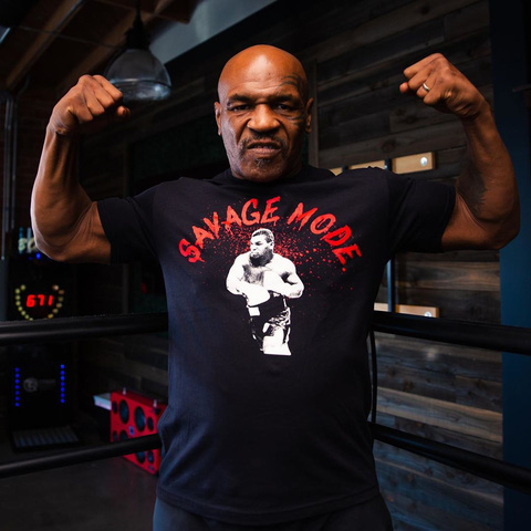 Gã điên' Mike Tyson thách đấu võ sĩ trẻ hơn mình 24 tuổi - Tuổi Trẻ Online