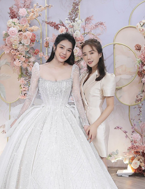 Người đứng sau chiếc váy cưới 28 tỷ đắt nhất Việt Nam - CEO Linh Nga Bridal:  Có trong tay tiệm váy tầng áp mái, đánh 'liều' vào phân khúc cao cấp
