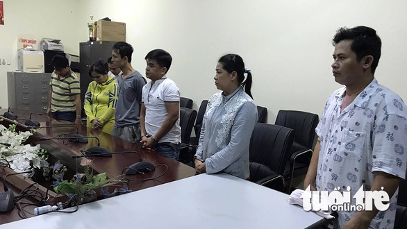 Vết thương tố tài xế là tay trong vụ cướp đốt xe, giết giám đốc - Ảnh 1. Vết thương tố tài xế là tay trong vụ cướp đốt xe, giết giám đốc - Ảnh 1.