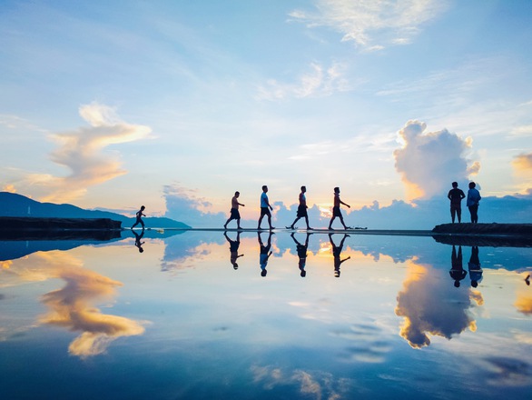 Chàng trai đam mê chụp sự chuyển động của Đà Nẵng - Ảnh 2. Chàng trai đam mê chụp sự chuyển động của Đà Nẵng - Ảnh 2.