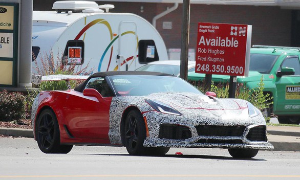Chevy Corvette ZR1 2019 ‘cực chất’ tại triển lãm xe Dubai - Ảnh 1. Chevy Corvette ZR1 2019 ‘cực chất’ tại triển lãm xe Dubai - Ảnh 1.