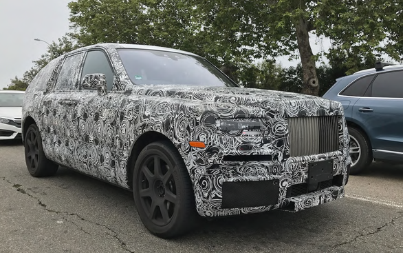Thử chạm ‘viên kim cương thô’ Rolls-Royce Cullinan - Ảnh 1. Thử chạm ‘viên kim cương thô’ Rolls-Royce Cullinan - Ảnh 1.