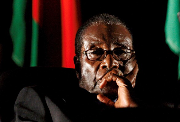 Tổng thống Mugabe đã hủy hoại Zimbabwe như thế nào? - Ảnh 1. Tổng thống Mugabe đã hủy hoại Zimbabwe như thế nào? - Ảnh 1.
