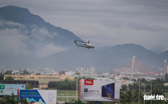 Cận cảnh trực thăng Marine One thử sức ở Đà Nẵng - Ảnh 9. Cận cảnh trực thăng Marine One thử sức ở Đà Nẵng - Ảnh 9.