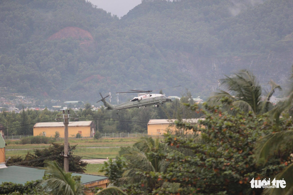 Cận cảnh trực thăng Marine One thử sức ở Đà Nẵng - Ảnh 14. Cận cảnh trực thăng Marine One thử sức ở Đà Nẵng - Ảnh 14.