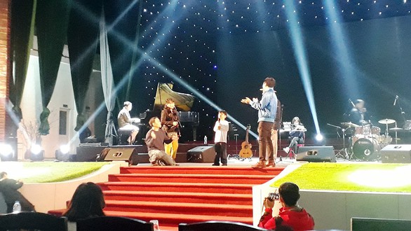 Thần đồng piano gốc Việt Evan Le tránh xa showbiz - Ảnh 4. Thần đồng piano gốc Việt Evan Le tránh xa showbiz - Ảnh 4.