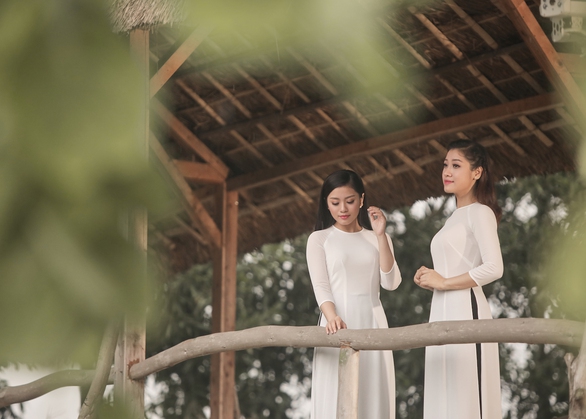 Mẹ chồng Lan Hương đóng MV mừng 20-10 - Ảnh 8. Mẹ chồng Lan Hương đóng MV mừng 20-10 - Ảnh 8.
