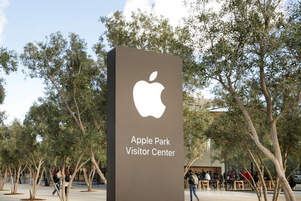 Apple bị ‘ném đá’ vì chuyển dữ liệu iCloud về Trung Quốc - Ảnh 1. Apple bị ‘ném đá’ vì chuyển dữ liệu iCloud về Trung Quốc - Ảnh 1.