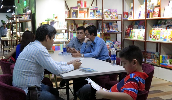‘Rừng sách nhiệt đới’ - thành phố sách giữa Sài Gòn - Ảnh 2. ‘Rừng sách nhiệt đới’ - thành phố sách giữa Sài Gòn - Ảnh 2.