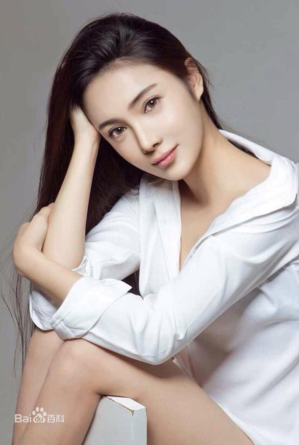 Nữ diễn viên Trung Quốc Nhậm Kiều khỏa thân nhảy lầu tự tử? - Ảnh 1. Nữ diễn viên Trung Quốc Nhậm Kiều khỏa thân nhảy lầu tự tử? - Ảnh 1.