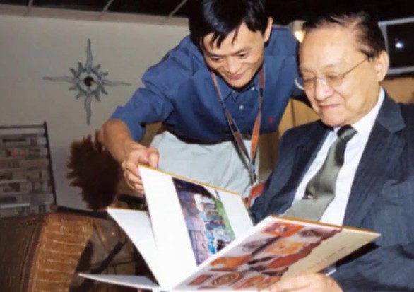 Động thái của tỉ phú Jack Ma và mục đích của Công thủ đạo - Ảnh 5. Động thái của tỉ phú Jack Ma và mục đích của Công thủ đạo - Ảnh 5.