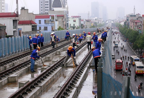 Vì sao nhà ga đường sắt Cát Linh - Hà Đông có vết nứt, vỡ? - Ảnh 2. Vì sao nhà ga đường sắt Cát Linh - Hà Đông có vết nứt, vỡ? - Ảnh 2.