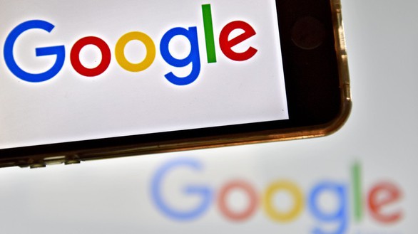 Google sẽ xóa sổ những trang web giả mạo nguồn gốc, quốc gia - Ảnh 1. Google sẽ xóa sổ những trang web giả mạo nguồn gốc, quốc gia - Ảnh 1.