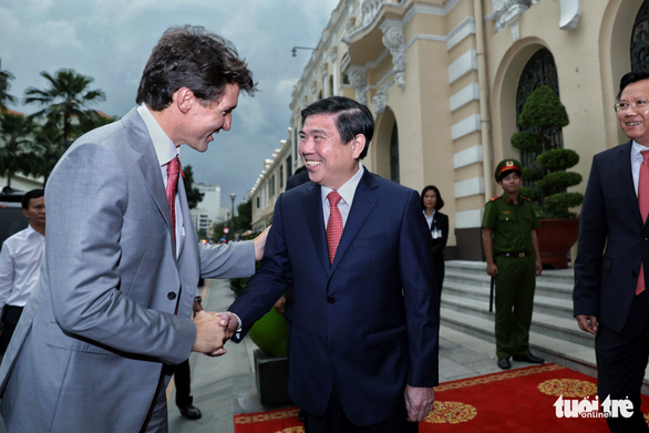 Nửa ngày của Thủ tướng Canada Trudeau tại TP.HCM - Ảnh 11. Nửa ngày của Thủ tướng Canada Trudeau tại TP.HCM - Ảnh 11.