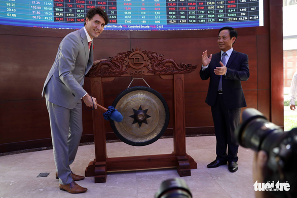 Nửa ngày của Thủ tướng Canada Trudeau tại TP.HCM - Ảnh 3. Nửa ngày của Thủ tướng Canada Trudeau tại TP.HCM - Ảnh 3.