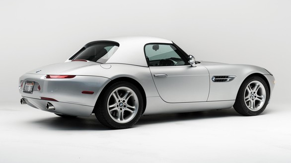 Ngắm siêu xe BMW Z8 của Steve Jobs sắp bán đấu giá - Ảnh 4. Ngắm siêu xe BMW Z8 của Steve Jobs sắp bán đấu giá - Ảnh 4.