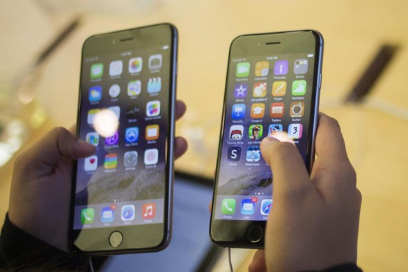 Apple thừa nhận đã ‘kéo ì’ các iPhone đời cũ - Ảnh 1. Apple thừa nhận đã ‘kéo ì’ các iPhone đời cũ - Ảnh 1.