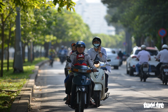 Nam Bộ lạnh nhất từ đầu năm - Ảnh 2. Nam Bộ lạnh nhất từ đầu năm - Ảnh 2.