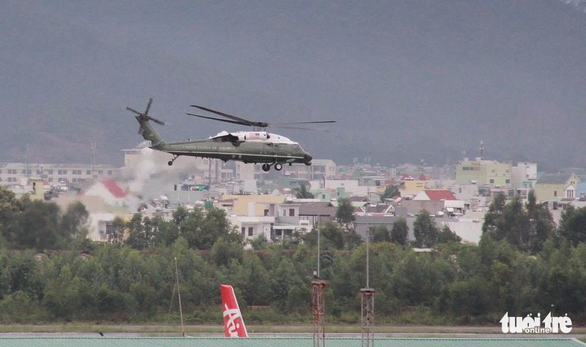 Cận cảnh trực thăng Marine One thử sức ở Đà Nẵng - Ảnh 10. Cận cảnh trực thăng Marine One thử sức ở Đà Nẵng - Ảnh 10.