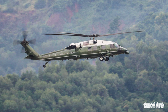 Cận cảnh trực thăng Marine One thử sức ở Đà Nẵng - Ảnh 1. Cận cảnh trực thăng Marine One thử sức ở Đà Nẵng - Ảnh 1.