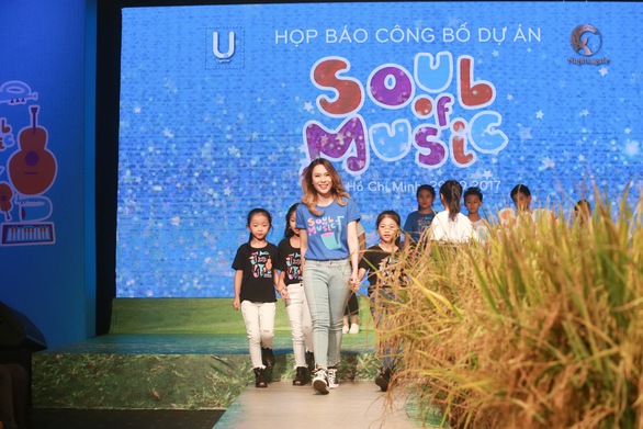 Mỹ Tâm mong có 12 tỷ để hỗ trợ trẻ thiệt thòi học nhạc - Ảnh 3. Mỹ Tâm mong có 12 tỷ để hỗ trợ trẻ thiệt thòi học nhạc - Ảnh 3.