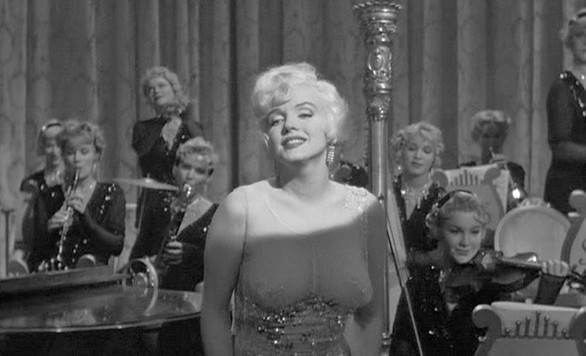 Marilyn Monroe - ma lực của sự hấp dẫn trong Some Like It Hot - Ảnh 10. Marilyn Monroe - ma lực của sự hấp dẫn trong Some Like It Hot - Ảnh 10.