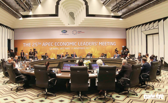 Các nhà lãnh đạo kinh tế bắt đầu phiên họp quan trọng nhất APEC - Ảnh 1. Các nhà lãnh đạo kinh tế bắt đầu phiên họp quan trọng nhất APEC - Ảnh 1.