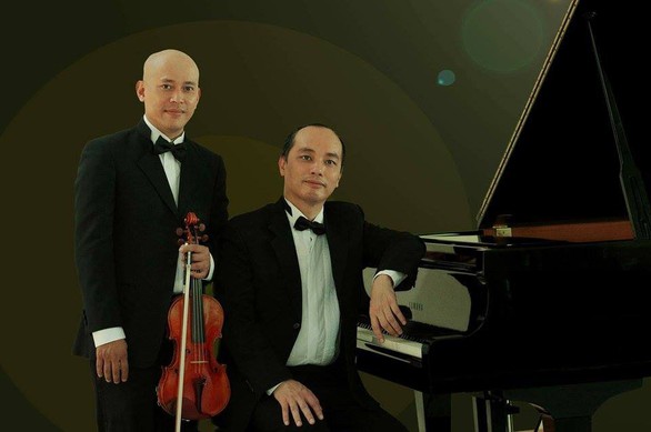 Romantic Concert: 2 quán quân piano - violin hội ngộ sau 30 năm - Ảnh 2. Romantic Concert: 2 quán quân piano - violin hội ngộ sau 30 năm - Ảnh 2.